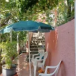 Roses House Tatil Evi Sestri Levante