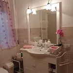 Tatil Evi Roses House Sestri Levante