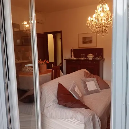 Roses House Σπίτι διακοπών Σέστρι Λεβάντε